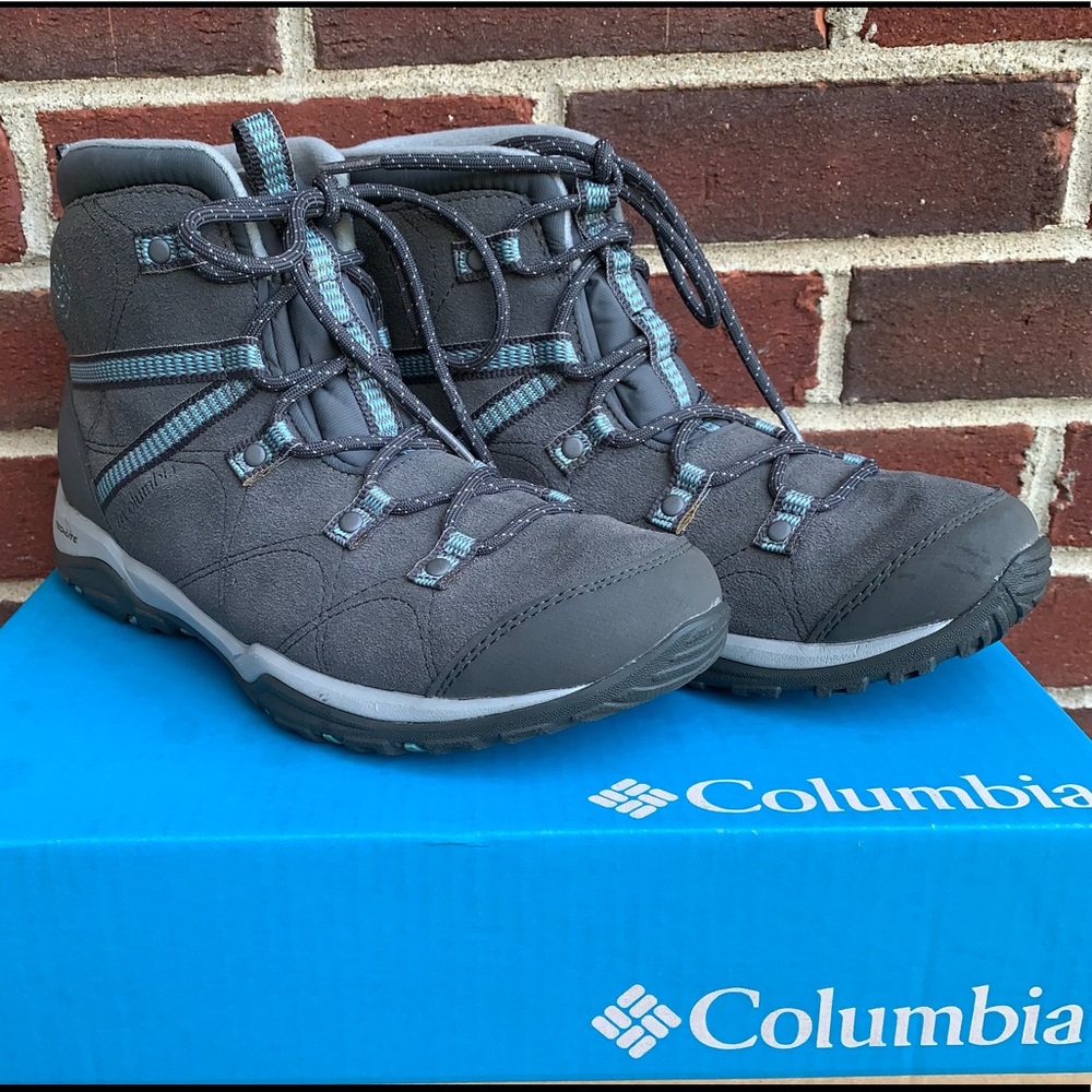 Gray/Blue Columbia Hiking Boots Size 10